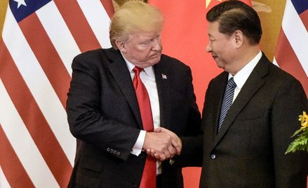 Prezydent USA Donald Trump z prezydentem Chin Yi Xinpingiem w czasach sprzed wojny handlowej