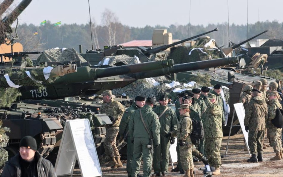 Żołnierze podczas inauguracji polsko-amerykańskich szkoleń wojskowych z udziałem amerykańskiej Pance