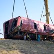 Polski autobus turystyczny wpadł do rowu na węgierskiej autostradzie M3