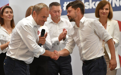 Donald Tusk i Michał Kołodziejczak