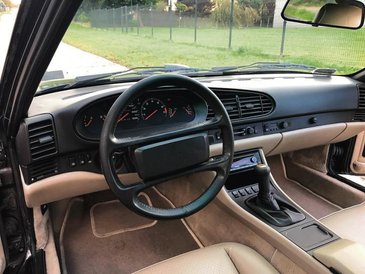 Wnętrze wydaje się ponadczasowe.