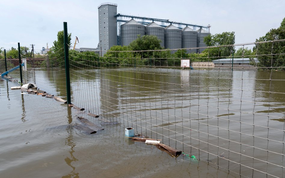 Tyle wynoszą straty Ukrainy po wysadzeniu przez Rosjan elektrowni na Dnieprze