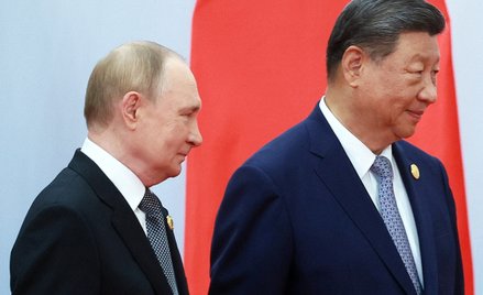 Xi Jinping i Władimir Putin podczas szczytu Szanghajskiej Organizacji Współpracy