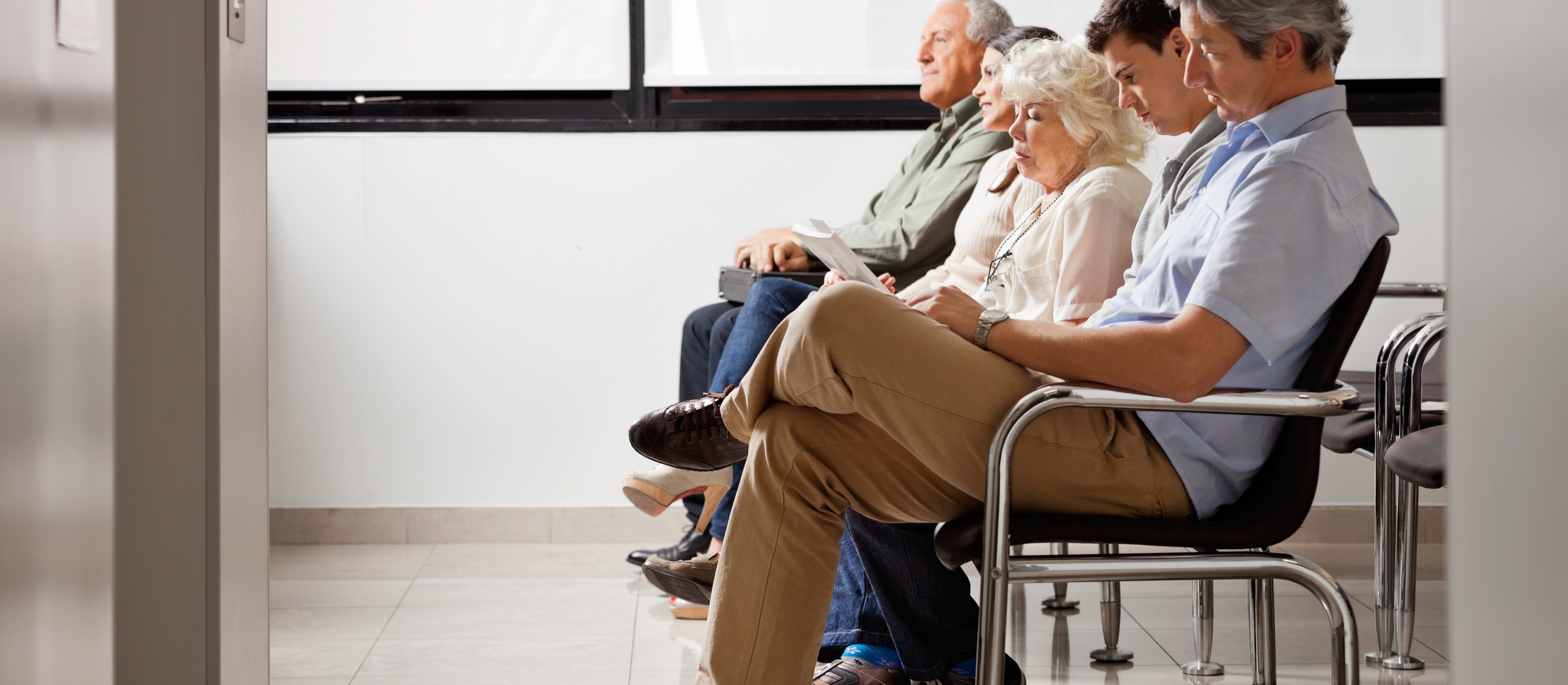 Te zawody nie płacą składki zdrowotnej. Eksperci: czas skończyć z przywilejami