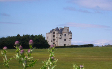 Zamek, w którym legendarna królowa Szkocji spędziła ostatnie dni wolności na sprzedaż