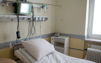 Ministerstwo Zdrowia: W szpitalach bardzo szybko zapełniają się łóżka dla dzieci