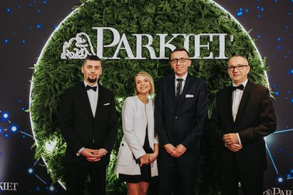 W środku: Jarosław Dominiak, prezes Stowarzyszenia Inwestorów Indywidualnych