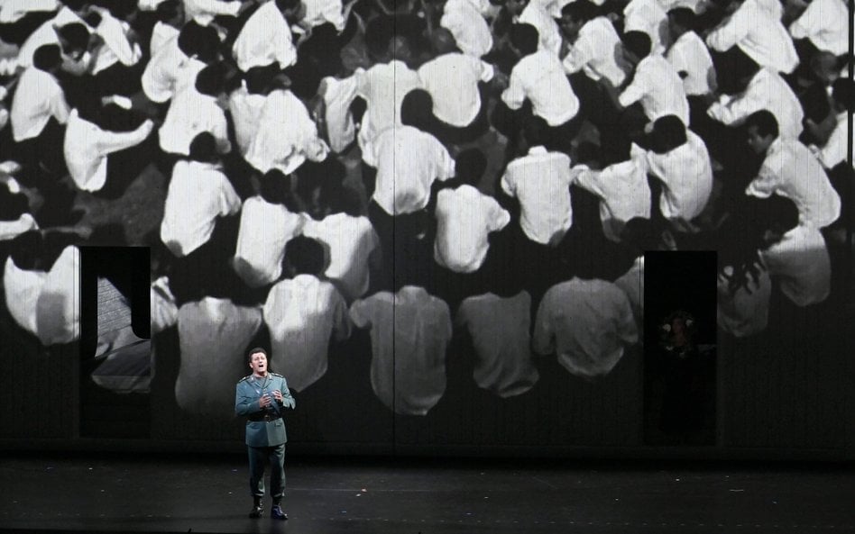 Piotr Beczała podczas próby opery „Aida” Giuseppe Verdiego w Großes Festspielhaus w Salzburgu.