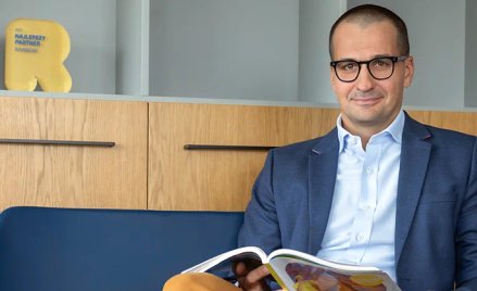 Maciej Szczechura przyznaje, że biuro podróży musi "przygotować się na okres bardziej umiarkowanego 