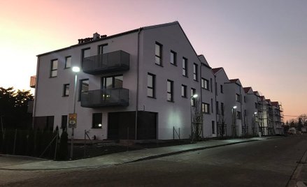 Nowa Murowana coraz większa
