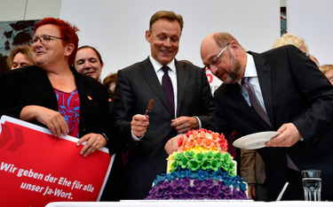 Niemcy: Małżeństwa homoseksualistów przed TK