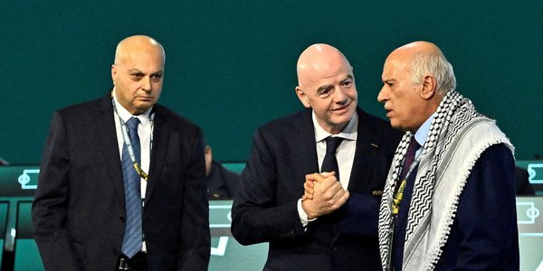 „My cierpimy”. Jak szef FIFA próbował pogodzić Palestynę z Izraelem