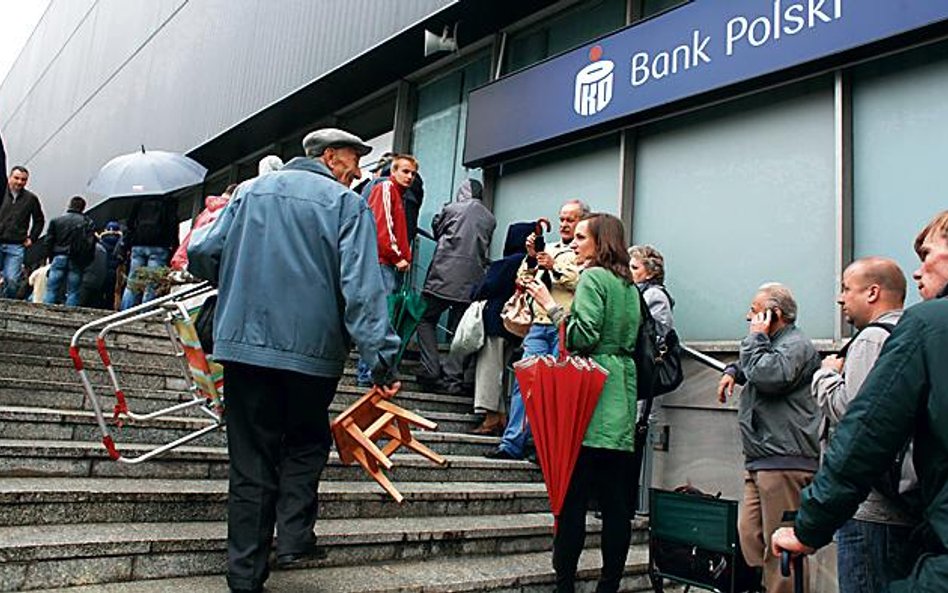 Najwytrwalsi numizmatycy stali w kolejce już od czwartku