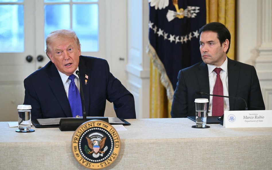 Donald Trump spotkał się w Białym Domu z szefami największych amerykańskich koncernów naftowych