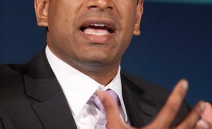 Vas Narasimhan jest członkiem zarządu Novartis, dyrektorem działu badań klinicznych i działu medyczn