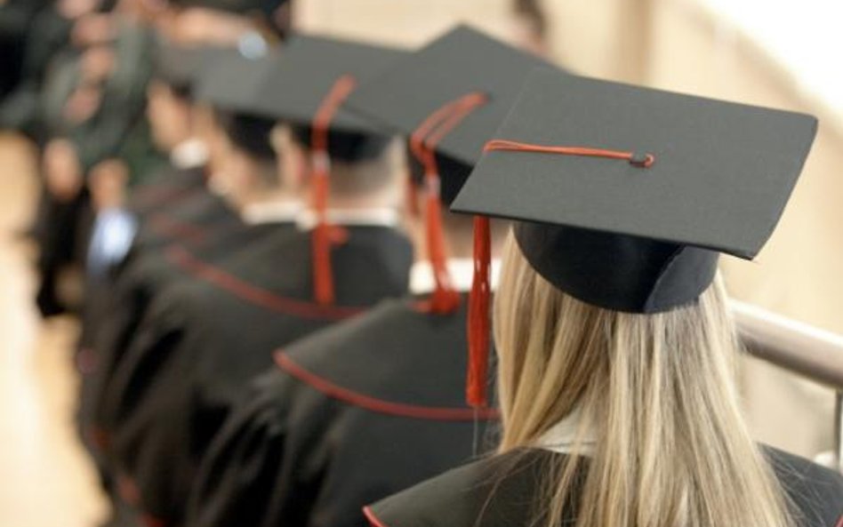 Cztery dniówki robocze - najlepsze dla studentów i opiekujących się dziećmi