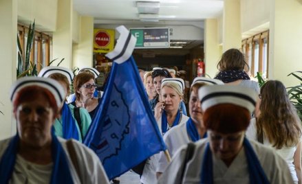 Pielęgniarki groźniejsze niż KOD