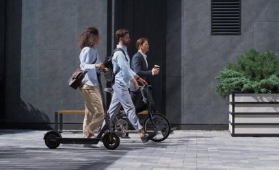 Auto, rower, hulajnoga – czym można jeździć „na firmę”