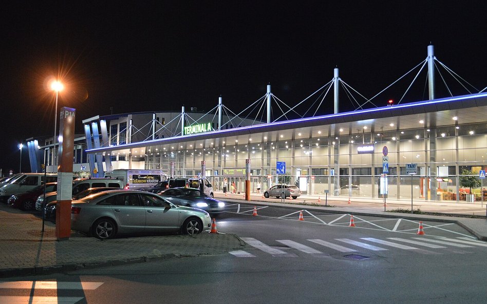 Terminal lotniska w Katowicach