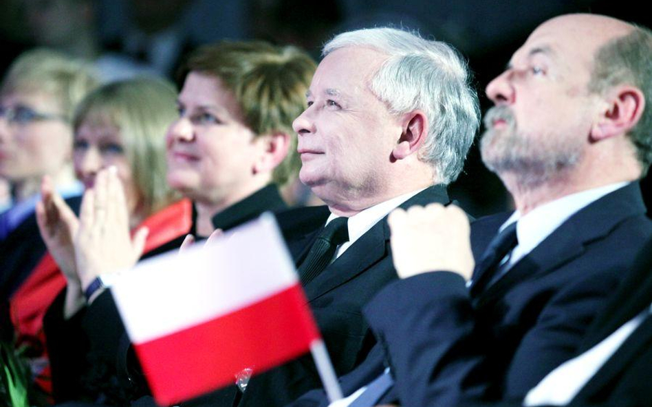 Najpierw siepacze, potem współpraca