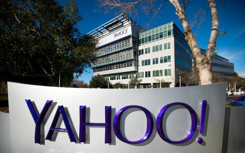 Yahoo na sprzedaż