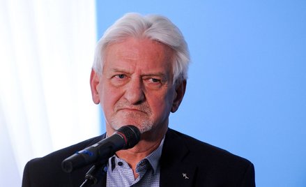 Horban: Nie ma sensu z siekierą biegać na jednego biednego wirusa