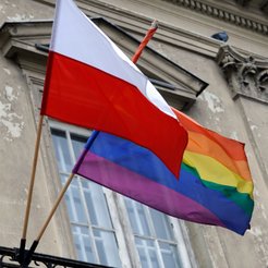 Bunikowski, Dobrzeniecki: Związki jednopłciowe a konstytucja. Co po wyroku TSUE?