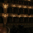 Andrzej Wajda i Grażyna Torbicka na scenie okazałego Teatru Petruzzelli