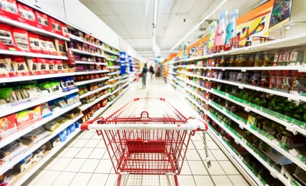 Sklepy w sylwestra zazwyczaj skracają swoje godziny pracy