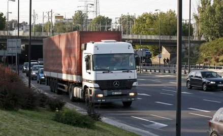 Nie można wystawić zaświadczenia samemu sobie