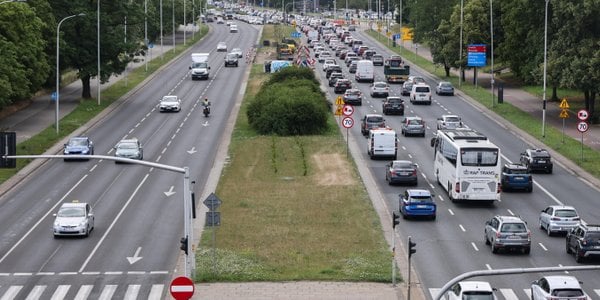 Śmierć ojca i syna w wypadku na Wisłostradzie. Kierowca usłyszał wyrok