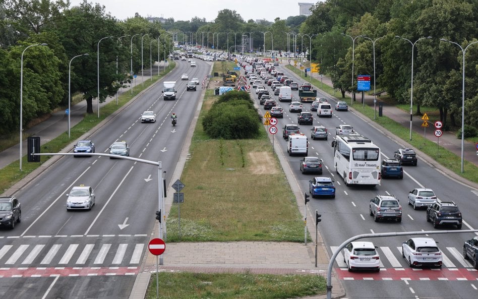 Śmierć ojca i syna w wypadku na Wisłostradzie. Kierowca usłyszał wyrok