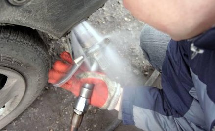 Rośnie sprzedaż aut na gaz w salonach