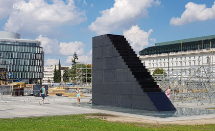 Warszawa: Wojewoda wydał pozwolenie na budowę pomnika Lecha Kaczyńskiego
