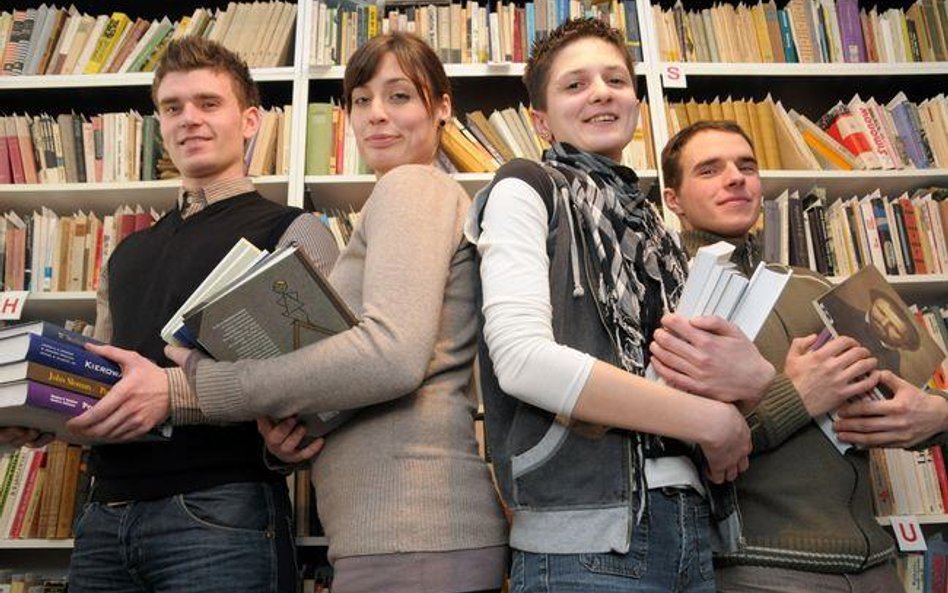 Nowe zasady dotyczą również studentów, z którymi podpisano umowy przed 1 października 2011 r.