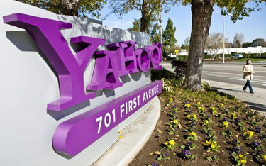 AT&T zainteresowane Yahoo!