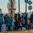 Ewakuowane z Doniecka kobiety i dzieci już po rosyjskiej stronie granicy