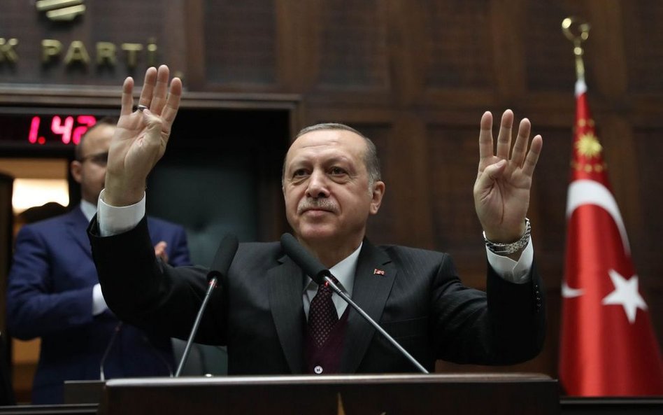 Prezydent Turcji obdarowany czterema lwami