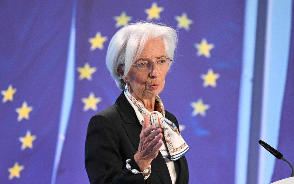 Christine Lagarde, szefowa EBC, stwierdziła, że jej bank centralny nie będzie oglądał się na polityk