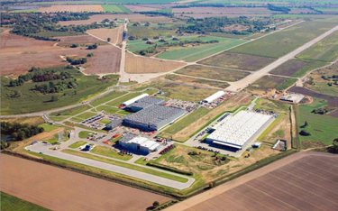 Pas startowy na dawnym lotnisku wojskowym w Stargardzie to miejsce inwestycji firmy Cargotec.
