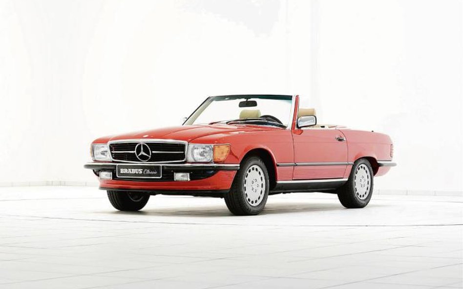 Droższego nie znalazłem. Mercedes 560 SL R107 z firmy Brabus Classic wyceniony jest na 380 tys. zł. 