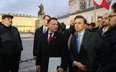 Liderzy Konfederacji Krzysztof Bosak  i Sławomir Mentzen  przed Pałacem Prezydenckim w Warszawie