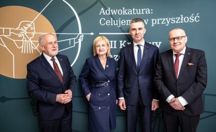Od lewej: Jacek Ziobrowski wybrany na prezesa Wyższego Sądu Dyscyplinarnego, Ewa Krasowska wybrana R