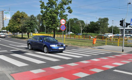 W 53 miejscach w Toruniu pojawią się wyraźnie oznakowane przejazdy dla rowerów