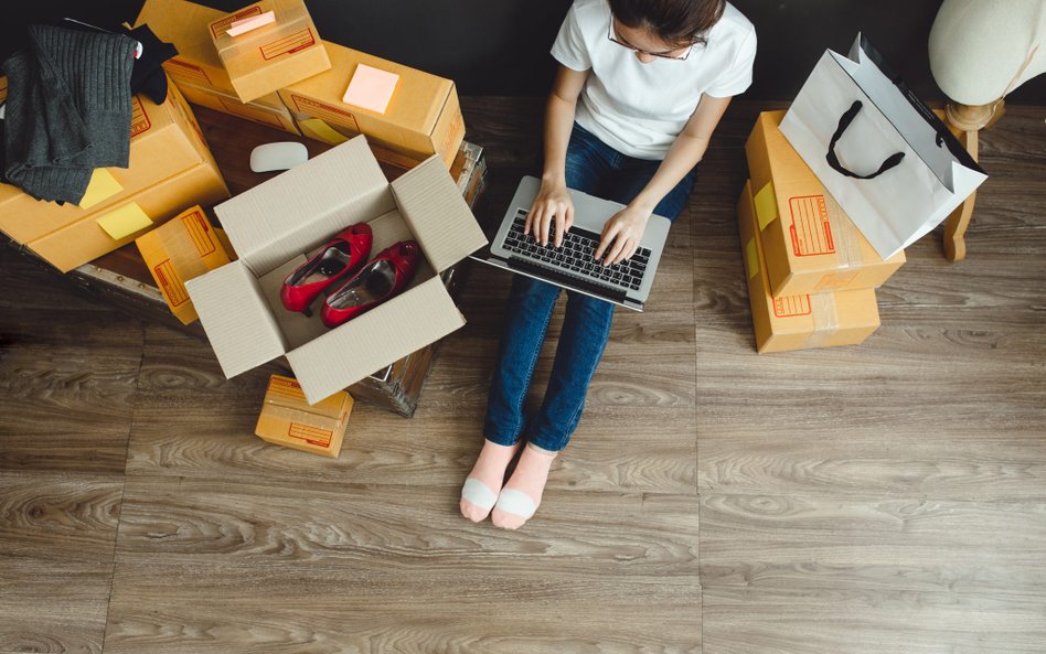 Po lockdownie Polacy odwrócili się od e-commerce