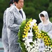 Premier Japonii Shinzo Abe podczas uroczystości upamiętniających ofiary bomby atomowej zrzuconej na 