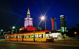 W Sylwestra i Nowy Rok pasażerowie komunikacji miejskiej w Warszawie muszą przygotować się na spore 