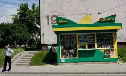 Urzędowe przesyłki można już odbierać m.in. w kioskach Ruchu. Kontrolerzy UKE mogą sprawdzić, czy za