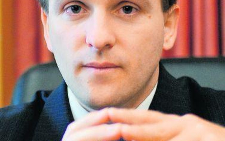 Komisja Nadzoru Finansowego, której przewodniczącym jest Stanisław Kluza, będzie musiała rozpatrzyć 