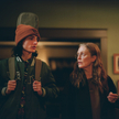 Julianne Moore i Finn Wolfhard w filmie Jessiego Eisenberga